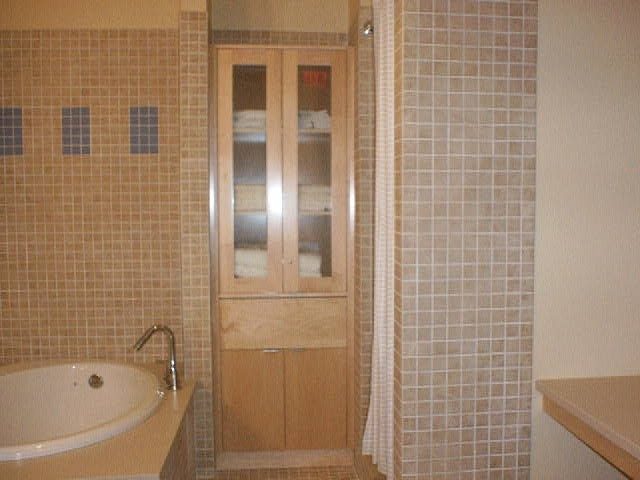 Mei Menachem Western Well Mikvah — photo 9 of 12