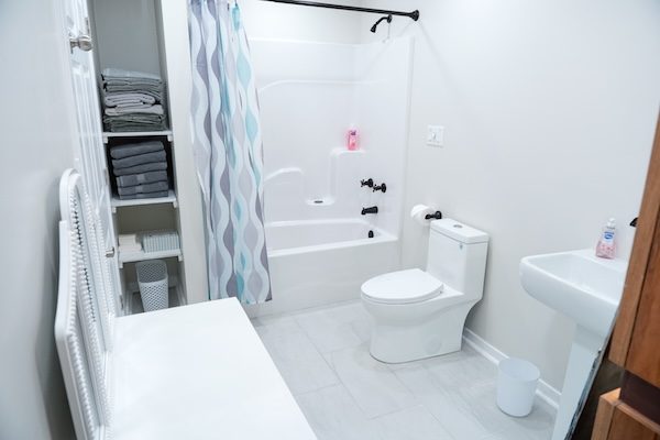 Mikvah at the Yiddishe Farmhouse Retreat — photo 2 of 2
