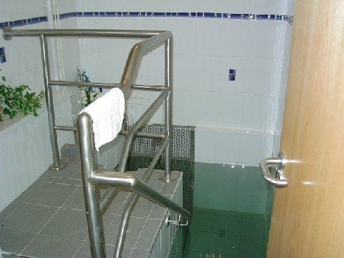 Cardiff United Synagogue Mikvah — photo 4 of 5