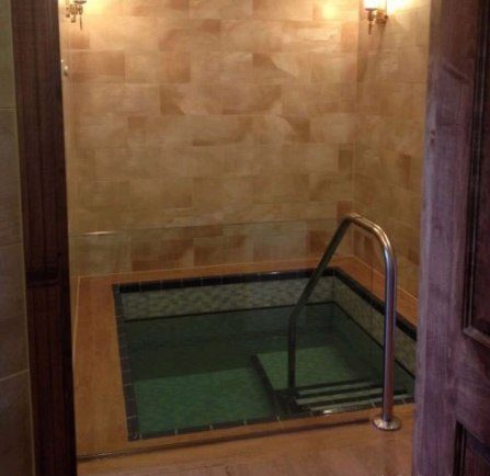Mikvah Mei Menachem — photo 1 of 2